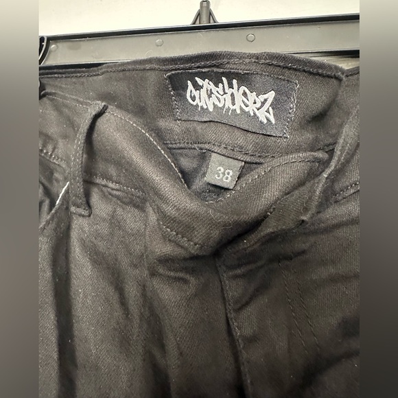 Outsiderz Btfly Denim Men jeans are a size 38. - Picture 3 of 6